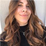 Laureata in Lettere Classiche impartisce ripetizioni di Latino,Greco, Italiano, Storia